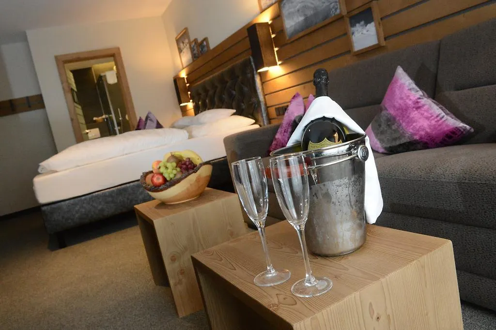 Hotel Vista Allegra Ischgl 4*,
